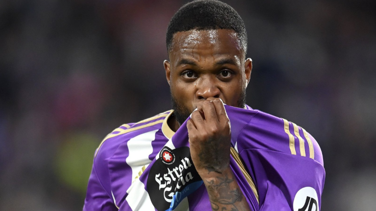 cyle larin real valladolid