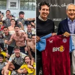 Jugadores del Real Unión celebrando el ascenso y Unai Emery posando con la directiva