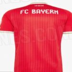 Parte trasera de la camiseta del FC Bayern München para la temporada 2026-27 con el texto "FC Bayern" sobre el dorsal, sin la referencia a la ciudad de Múnich