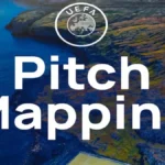 Logotipo de UEFA Pitch Mapping sobre imagen aérea de un campo de fútbol en las Islas Feroe