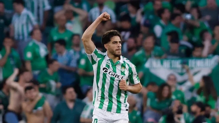 Imagen destacada sobre Ez Abde could leave Betis for Newcastle