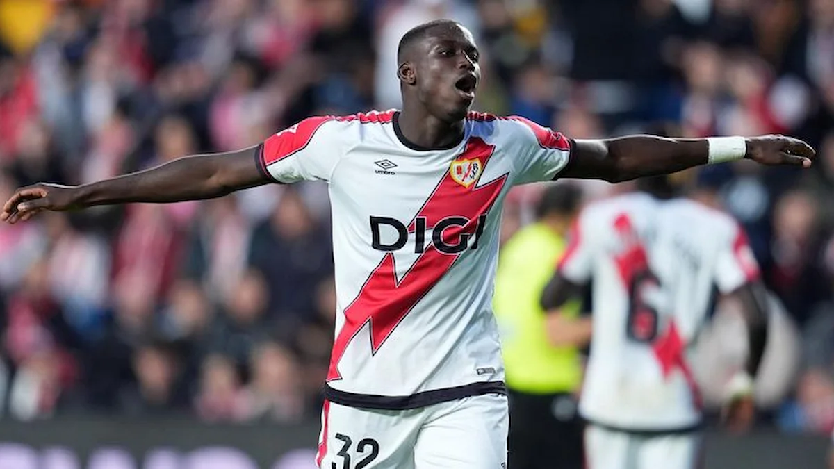 Imagen destacada sobre A partir de la noche de este miércoles se juega la final de la UEFA Conference League entre el Rayo