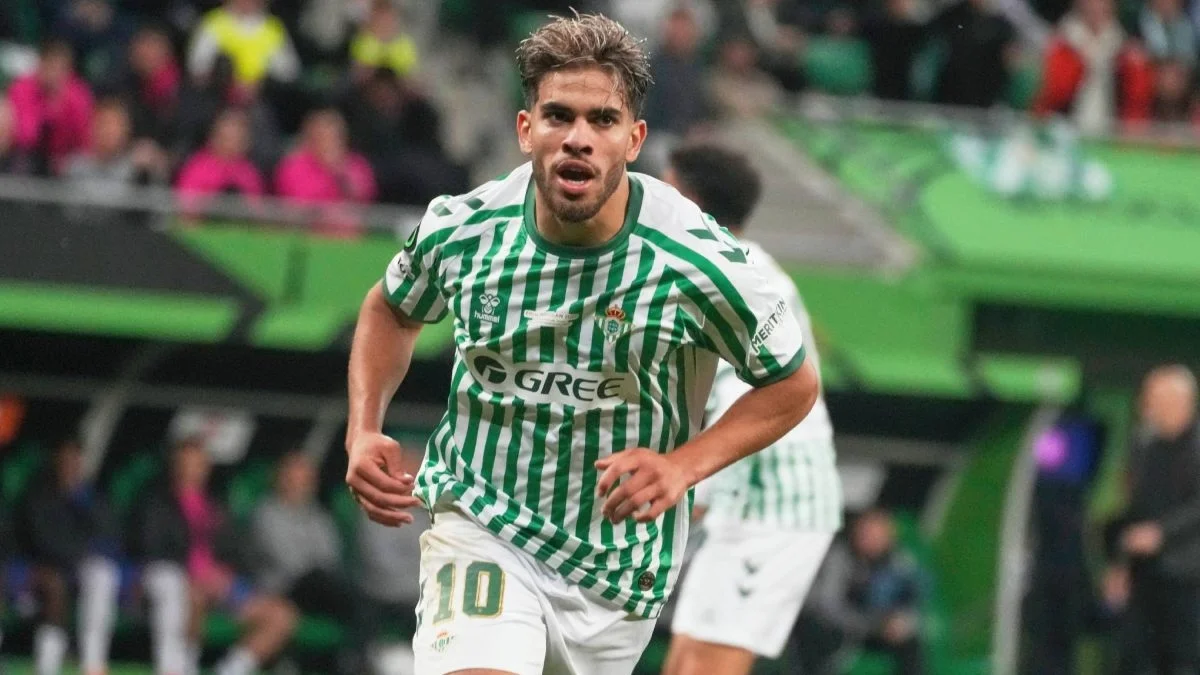 Imagen destacada sobre El Betis planea el futuro de Abde y busca a Savinho