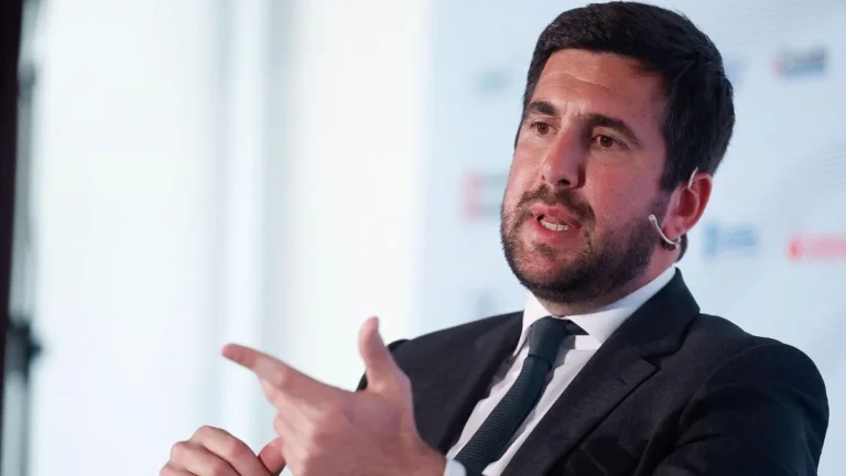 Imagen destacada sobre Riquelme busca presidir el Real Madrid con Klopp y Haaland