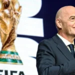 Imagen destacada sobre Infantino indigna al mundo del fútbol: defiende los 11.000 dólares de la final y promete un hot-dog