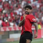 Imagen destacada sobre https://www.marca.com/futbol/mallorca/2026/05/06/qatar-pregunta-samu-costa-mallorca-tasa-25-millones