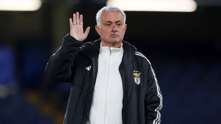 Imagen destacada sobre Mourinho pide tres fichajes al Real Madrid
