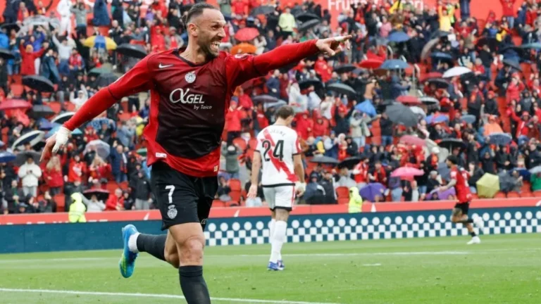 Imagen destacada sobre Muriqi se acerca al Fenerbahçe y deja el Mallorca