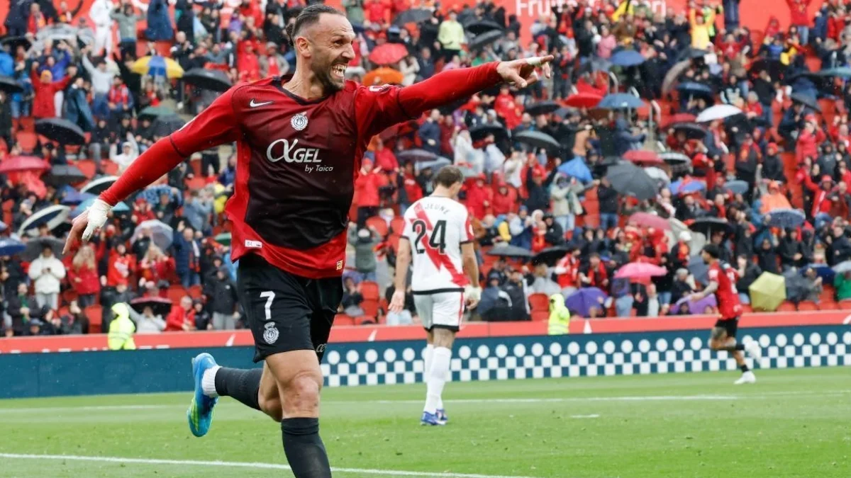 Imagen destacada sobre Muriqi se acerca al Fenerbahçe y deja el Mallorca