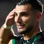 Imagen destacada sobre El Elche no tendrá que ejecutar la compra obligatoria de Rafa Mir por 100€ al Sevilla FC. ❌ Tenía q