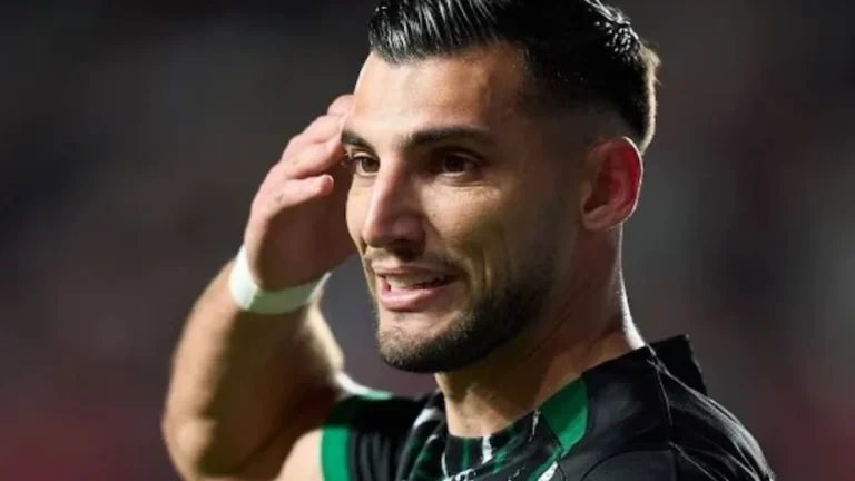 Imagen destacada sobre El Elche no tendrá que ejecutar la compra obligatoria de Rafa Mir por 100€ al Sevilla FC. ❌ Tenía q