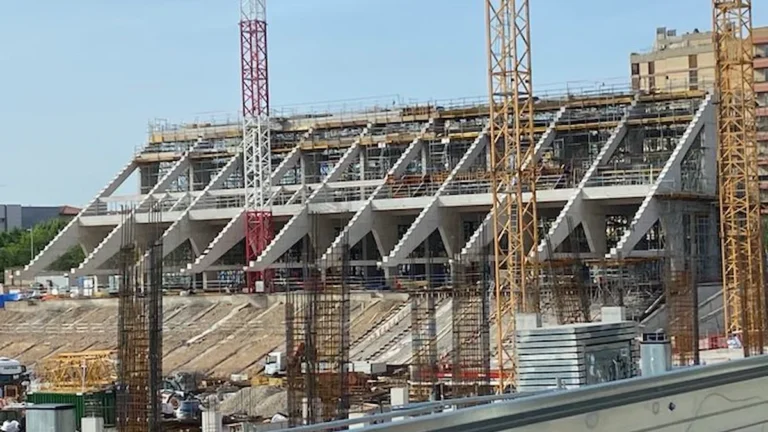 Imagen destacada sobre https://www.elperiodicodearagon.com/real-zaragoza/2026/05/06/unica-ventaja-economica-descenso-primer
