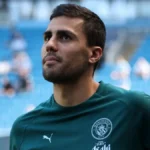 Imagen destacada sobre Rodri en la campaña electoral del Real Madrid