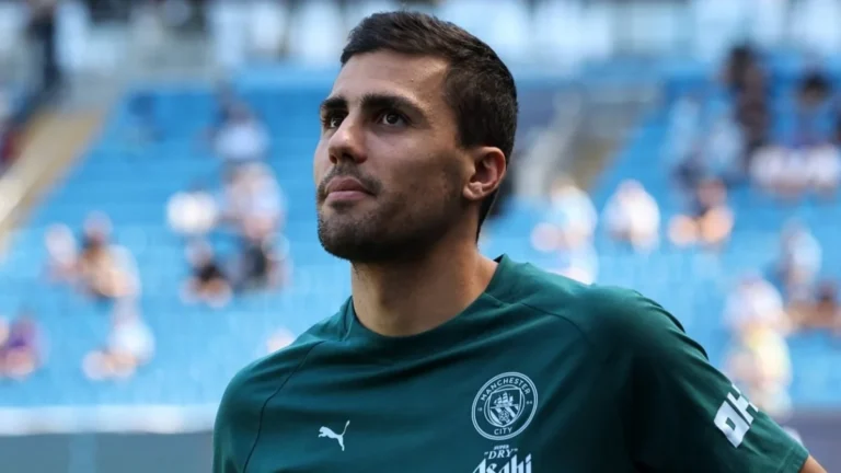 Imagen destacada sobre Rodri en la campaña electoral del Real Madrid