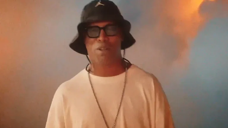 Imagen destacada sobre TV Globo anuncia que llevará a RONALDINHO AL MUNDIAL con una sección propia de CURIOSIDADES. Aparec
