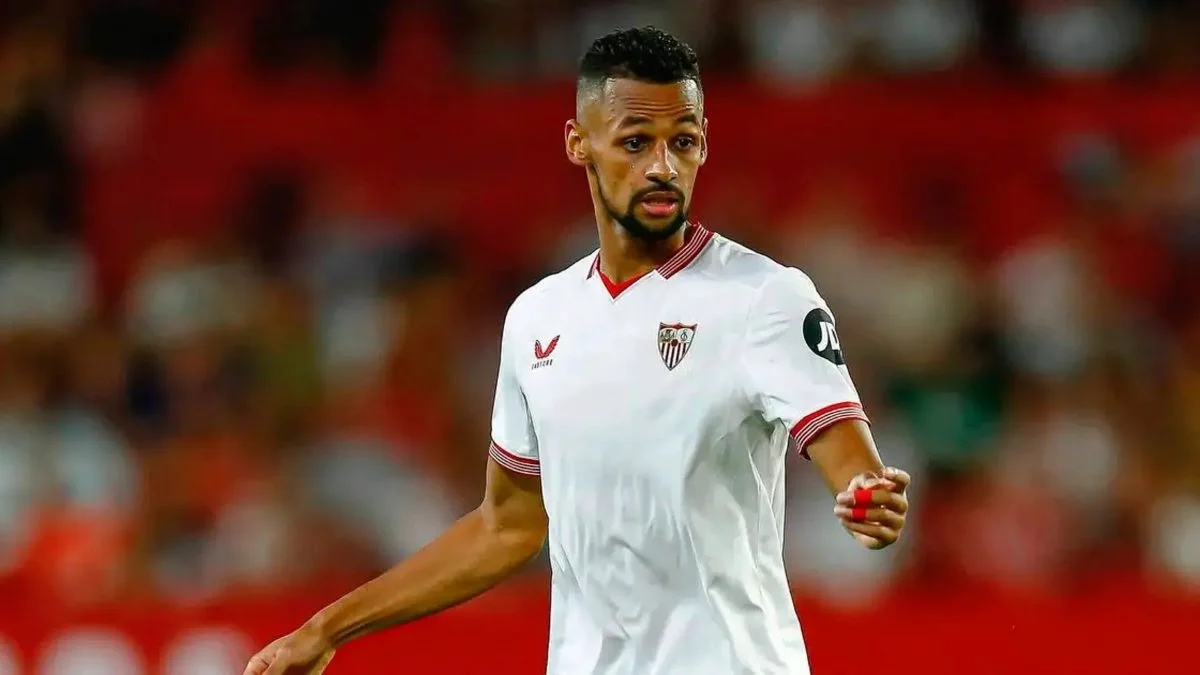 Imagen destacada sobre Djibril Sow durante un partido con el Sevilla Apuesta a este partido aquí La Liga 1 X 2 Celta Vigo S