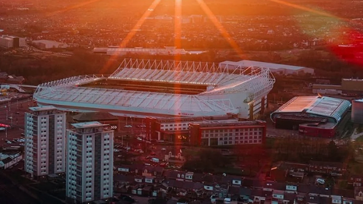 Imagen destacada sobre El Sunderland está en venta: Louis-Dreyfus quiere monetizar la inversión tras llevar al club de la L