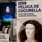 Montaje viral de una peluca rizada de Cucurella expuesta en la Tienda Oficial del Real Madrid a 29,99 euros