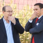 Infografía con las cifras de pérdidas acumuladas del Sevilla FC desde 2020, deuda financiera y límite salarial