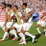 Futbolistas de la selección de Estados Unidos celebran un gol durante el Mundial 2026