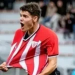 El centrocampista Peio Canales celebra un gol con la camiseta del Athletic Club