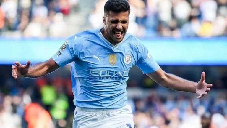 El centrocampista Rodri celebra un gol con la camiseta del Manchester City